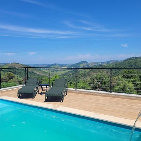 Casa Nova, Piscina E Vista Para As Montanhas Águas de Lindóia المظهر الخارجي الصورة